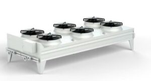 Flatbed type water to air outdoor cooler with six fans